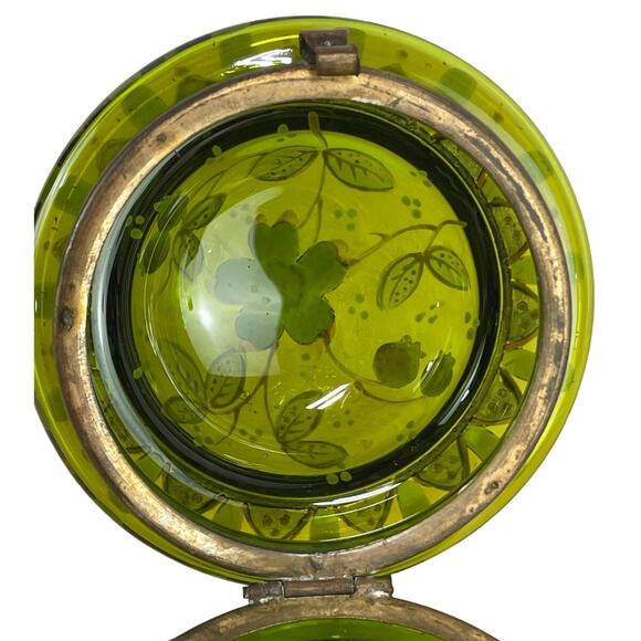 Vintage Signed Moser Green Mushroom Vanity Jar Hinged Lid Floral Good Condition - Picture 6 of 8